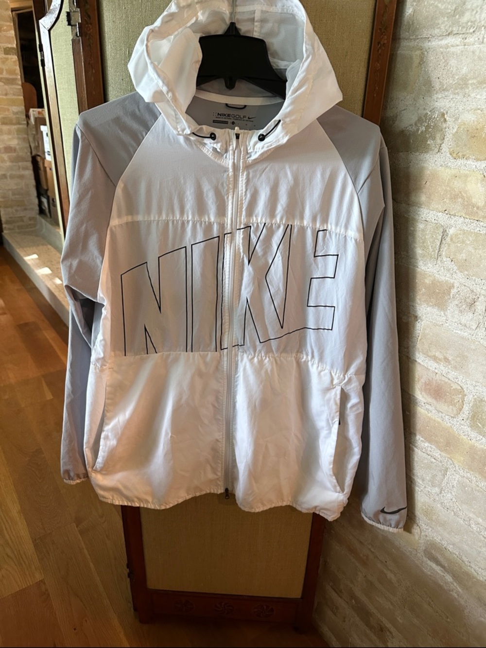 Men’s Large Nike White and Light Gray Hooded Windbreaker with Outline Logo